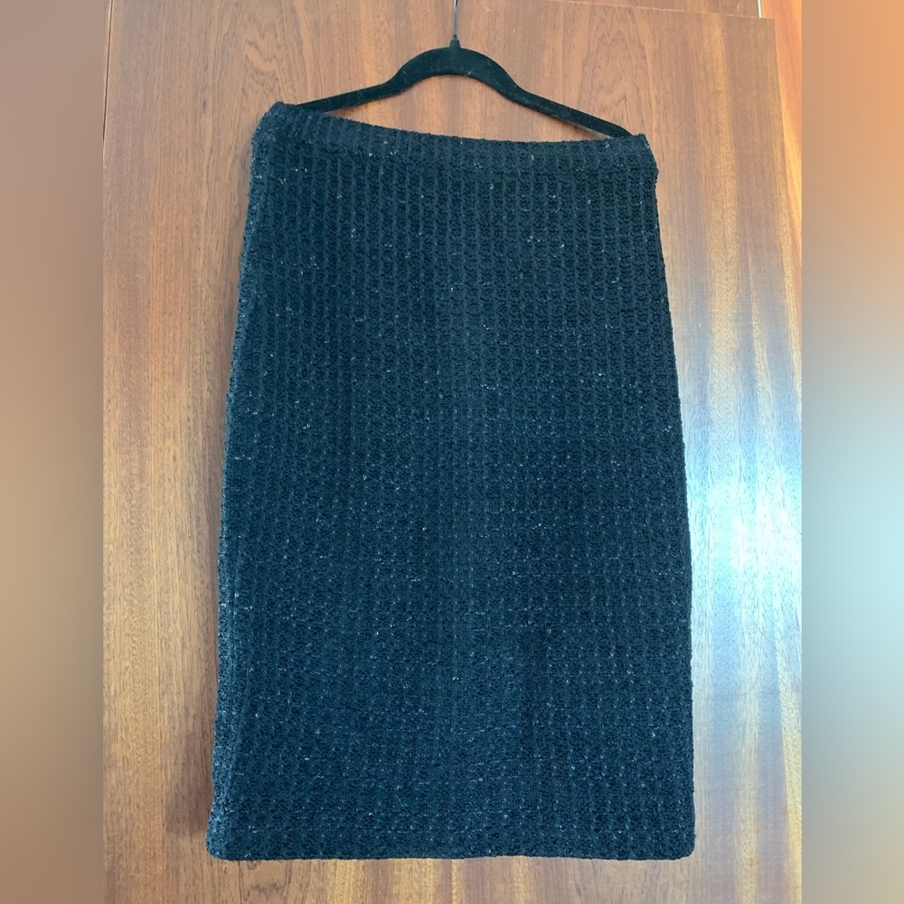 St. John Couture Black Tweed Skirt: Size 6